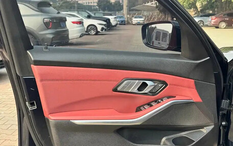 BMW 3 серия, 2022 год, 2 700 000 рублей, 20 фотография