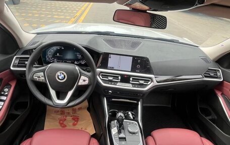 BMW 3 серия, 2022 год, 2 420 000 рублей, 9 фотография