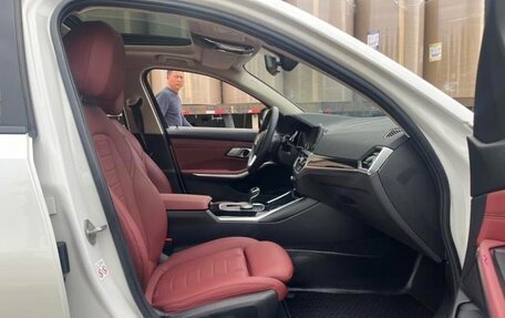 BMW 3 серия, 2022 год, 2 420 000 рублей, 10 фотография