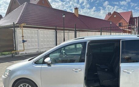 Volkswagen Sharan II, 2011 год, 1 230 000 рублей, 6 фотография