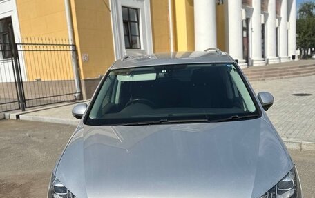 Volkswagen Sharan II, 2011 год, 1 230 000 рублей, 5 фотография