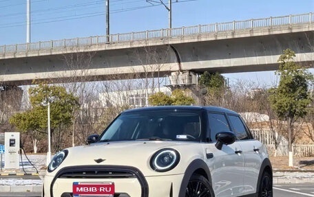 MINI Hatch, 2022 год, 1 607 250 рублей, 1 фотография