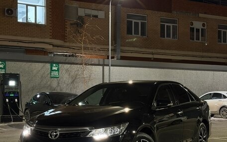 Toyota Camry, 2018 год, 2 450 000 рублей, 1 фотография