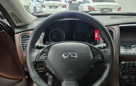 Infiniti QX50 I рестайлинг, 2017 год, 2 046 000 рублей, 16 фотография