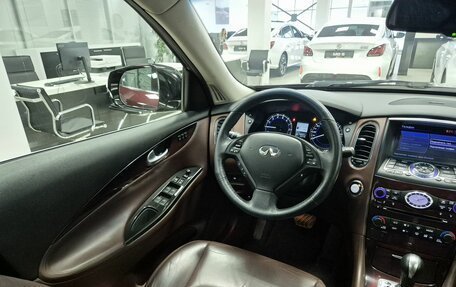 Infiniti QX50 I рестайлинг, 2017 год, 2 046 000 рублей, 26 фотография