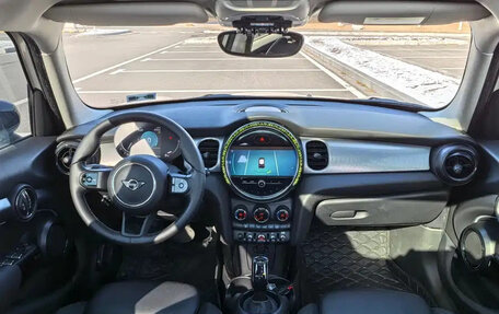 MINI Hatch, 2022 год, 1 607 250 рублей, 10 фотография