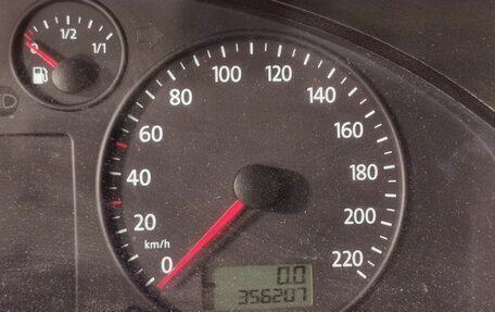 Volkswagen Transporter T5 рестайлинг, 2003 год, 675 150 рублей, 17 фотография