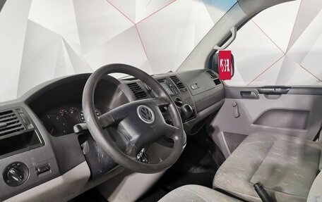 Volkswagen Transporter T5 рестайлинг, 2003 год, 675 150 рублей, 18 фотография