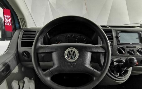 Volkswagen Transporter T5 рестайлинг, 2003 год, 675 150 рублей, 19 фотография