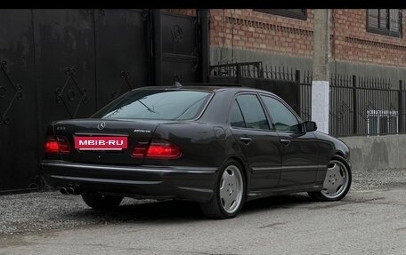 Mercedes-Benz E-Класс, 2001 год, 1 050 000 рублей, 2 фотография