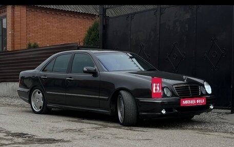 Mercedes-Benz E-Класс, 2001 год, 1 050 000 рублей, 3 фотография