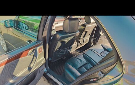 Mercedes-Benz E-Класс, 2001 год, 1 050 000 рублей, 8 фотография