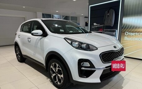 KIA Sportage IV рестайлинг, 2018 год, 1 899 000 рублей, 3 фотография