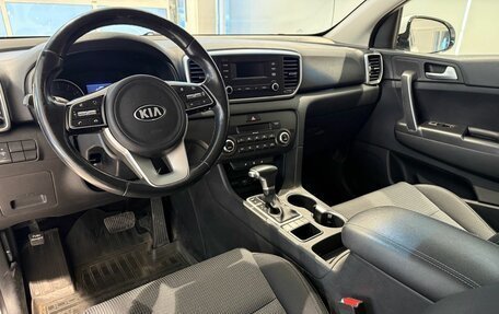 KIA Sportage IV рестайлинг, 2018 год, 1 899 000 рублей, 11 фотография