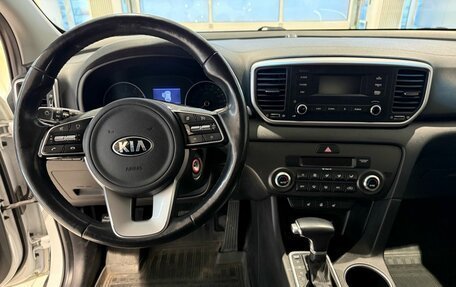 KIA Sportage IV рестайлинг, 2018 год, 1 899 000 рублей, 12 фотография