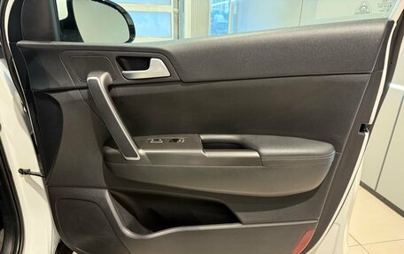 KIA Sportage IV рестайлинг, 2018 год, 1 899 000 рублей, 17 фотография