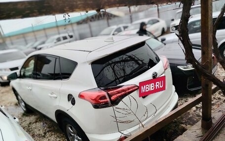 Toyota RAV4, 2015 год, 1 600 000 рублей, 3 фотография