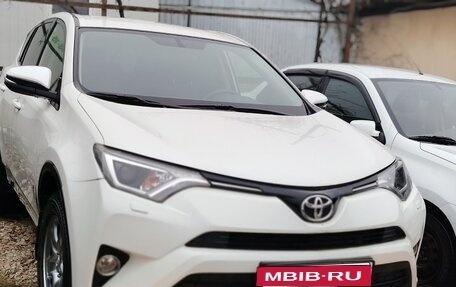 Toyota RAV4, 2015 год, 1 600 000 рублей, 1 фотография