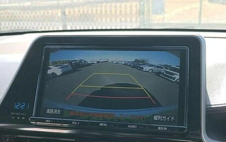 Toyota C-HR I рестайлинг, 2017 год, 1 587 000 рублей, 14 фотография