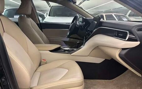 Toyota Camry, 2024 год, 1 800 000 рублей, 11 фотография