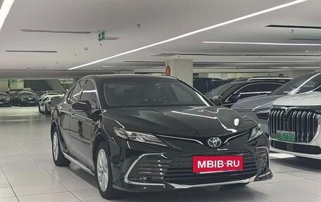 Toyota Camry, 2024 год, 1 800 000 рублей, 3 фотография