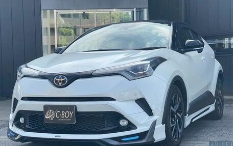 Toyota C-HR I рестайлинг, 2018 год, 1 699 000 рублей, 3 фотография