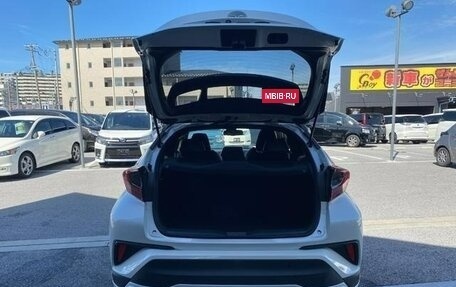 Toyota C-HR I рестайлинг, 2018 год, 1 699 000 рублей, 7 фотография