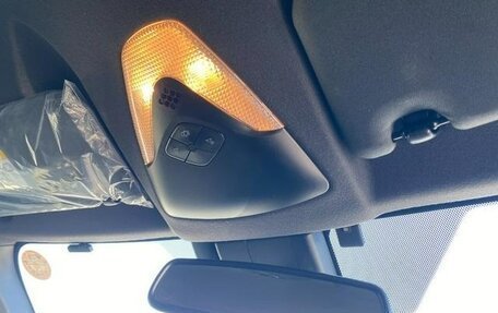 Toyota C-HR I рестайлинг, 2018 год, 1 699 000 рублей, 24 фотография