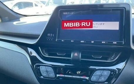 Toyota C-HR I рестайлинг, 2018 год, 1 699 000 рублей, 18 фотография