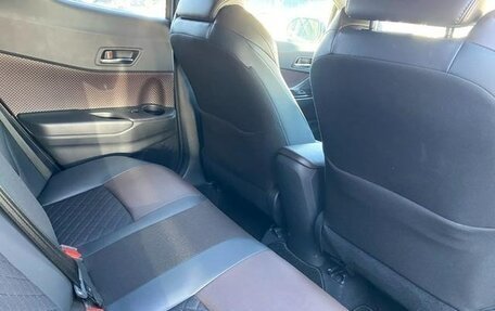 Toyota C-HR I рестайлинг, 2018 год, 1 699 000 рублей, 27 фотография