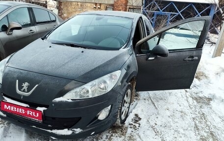 Peugeot 408 I рестайлинг, 2015 год, 830 000 рублей, 4 фотография
