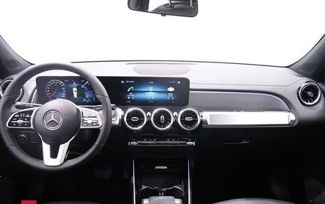 Mercedes-Benz GLB, 2021 год, 2 309 017 рублей, 18 фотография