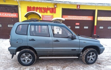 Chevrolet Niva I рестайлинг, 2005 год, 378 000 рублей, 3 фотография