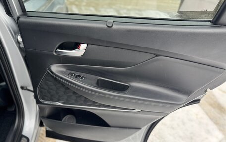 Hyundai Santa Fe IV, 2018 год, 2 820 000 рублей, 19 фотография