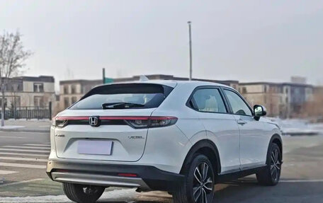 Honda Vezel, 2023 год, 1 520 000 рублей, 6 фотография