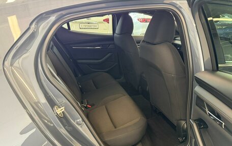 Mazda 3, 2020 год, 1 999 999 рублей, 18 фотография