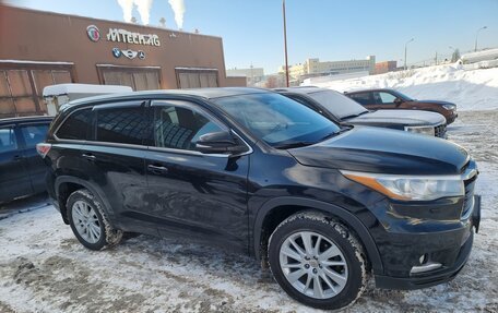 Toyota Highlander III, 2015 год, 2 400 000 рублей, 2 фотография