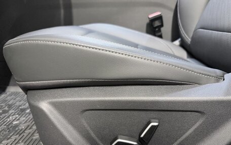 Geely Emgrand, 2024 год, 2 199 000 рублей, 13 фотография