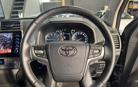 Toyota Land Cruiser Prado 150 рестайлинг 2, 2023 год, 5 790 099 рублей, 8 фотография