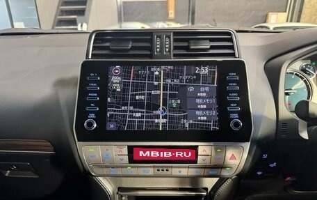 Toyota Land Cruiser Prado 150 рестайлинг 2, 2023 год, 5 790 099 рублей, 13 фотография