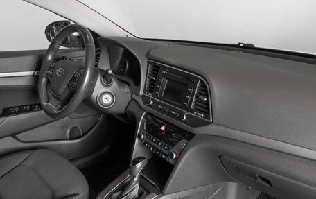 Hyundai Elantra VI рестайлинг, 2018 год, 1 550 400 рублей, 7 фотография