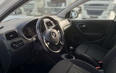 Volkswagen Polo VI (EU Market), 2016 год, 900 000 рублей, 14 фотография