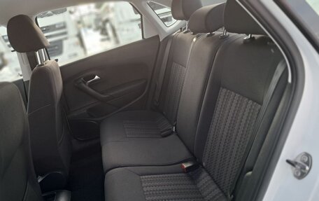 Volkswagen Polo VI (EU Market), 2016 год, 900 000 рублей, 18 фотография