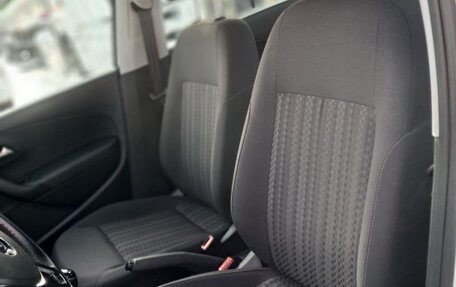 Volkswagen Polo VI (EU Market), 2016 год, 900 000 рублей, 21 фотография