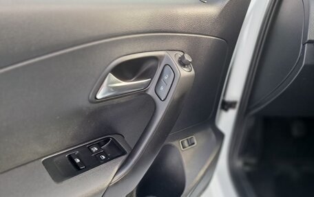 Volkswagen Polo VI (EU Market), 2016 год, 900 000 рублей, 26 фотография