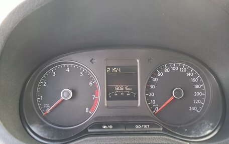 Volkswagen Polo VI (EU Market), 2016 год, 900 000 рублей, 25 фотография