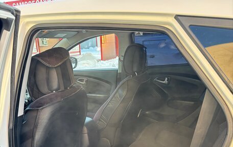 Hyundai ix35 I рестайлинг, 2011 год, 880 000 рублей, 8 фотография