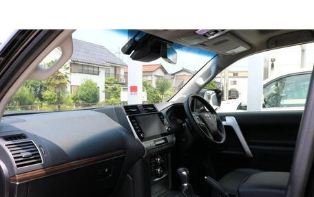 Toyota Land Cruiser Prado 150 рестайлинг 2, 2023 год, 5 990 099 рублей, 9 фотография