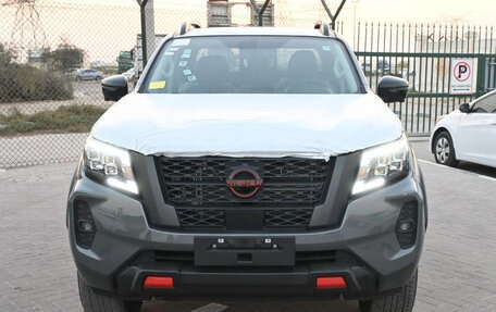 Nissan Navara (Frontier), 2025 год, 4 880 000 рублей, 2 фотография
