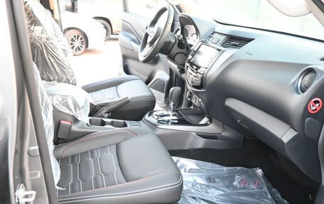 Nissan Navara (Frontier), 2025 год, 4 880 000 рублей, 10 фотография